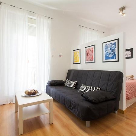 Peral Home Cozy Apartment Sevilla Dış mekan fotoğraf