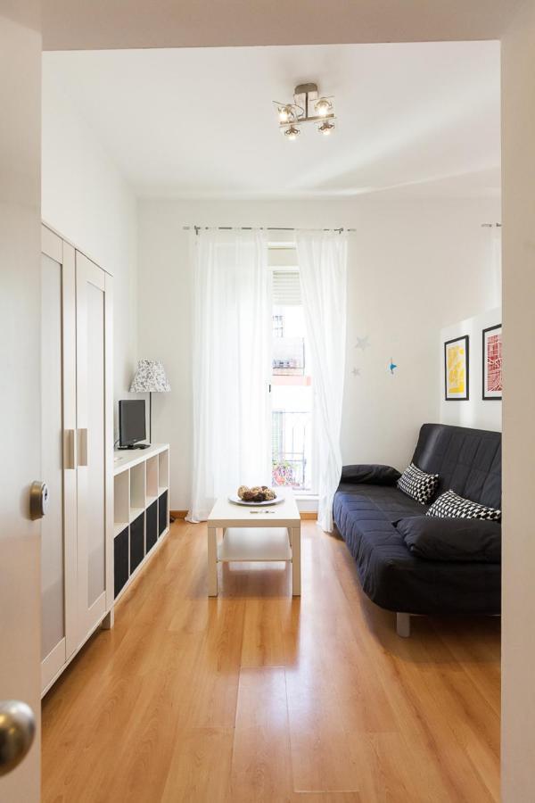Peral Home Cozy Apartment Sevilla Dış mekan fotoğraf